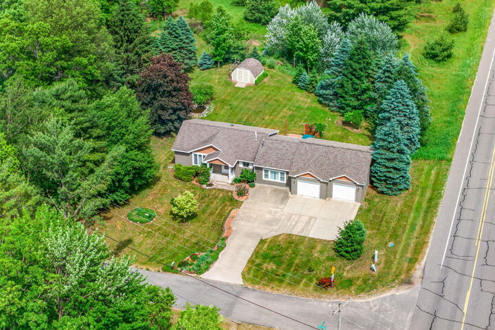 Property Photo:  8508 Wood Street  MI 49332 