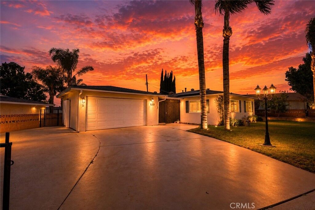 Property Photo:  160 Summit View  CA 92320 