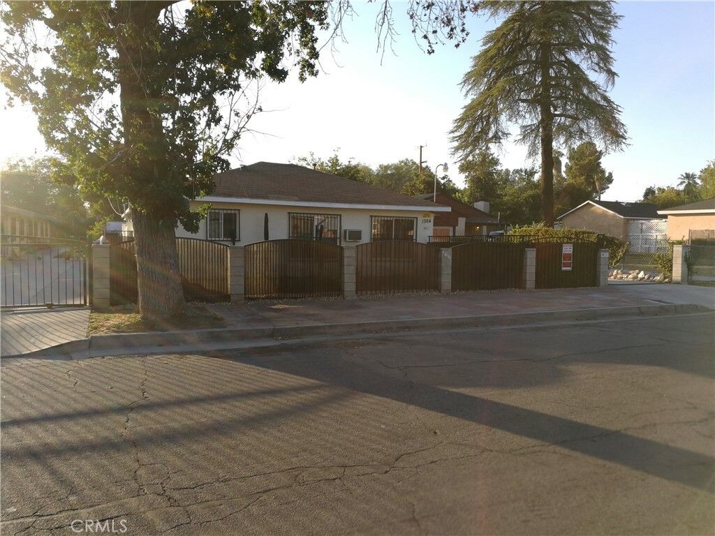 Property Photo:  1364 Bell Street  CA 92404 