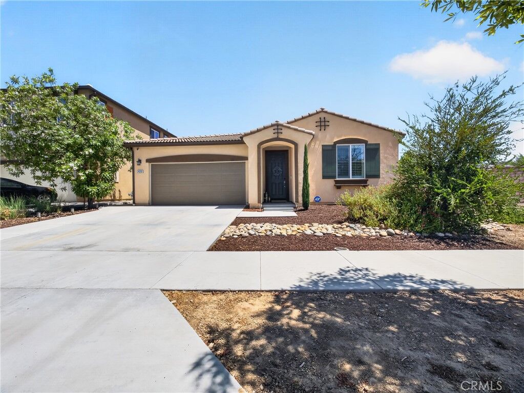 Property Photo: 24255 Insignia CA 92584