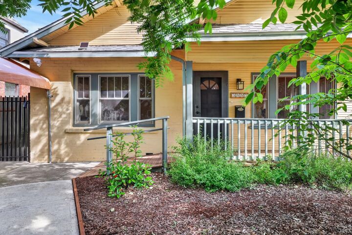 Property Photo: 3957 Miller Way CA 95817