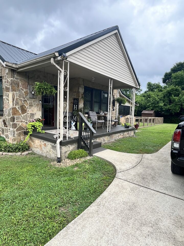 Property Photo: 108 Greenwood St TN 38474