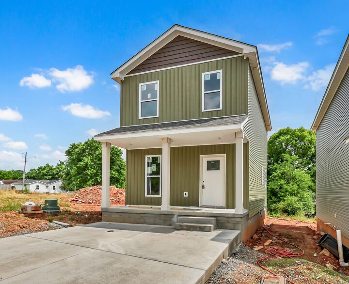 Property Photo: 42 Dixon Dr TN 37040