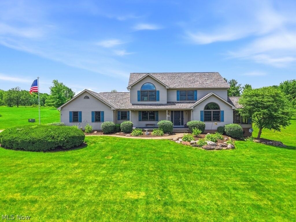 Property Photo:  2285 Thoroughbred Drive  OH 44281 