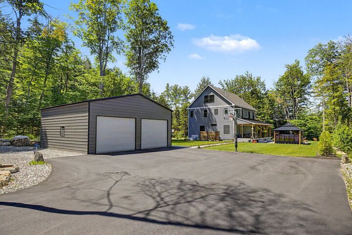 Property Photo: 239 Maple N Street NH 03222