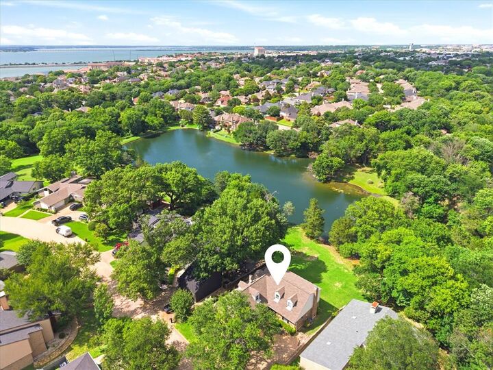 Property Photo: 204 Sovereign Court TX 75032