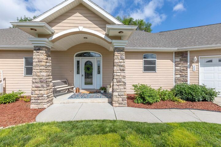 Property Photo: 350 Pike Ct. IA 51063