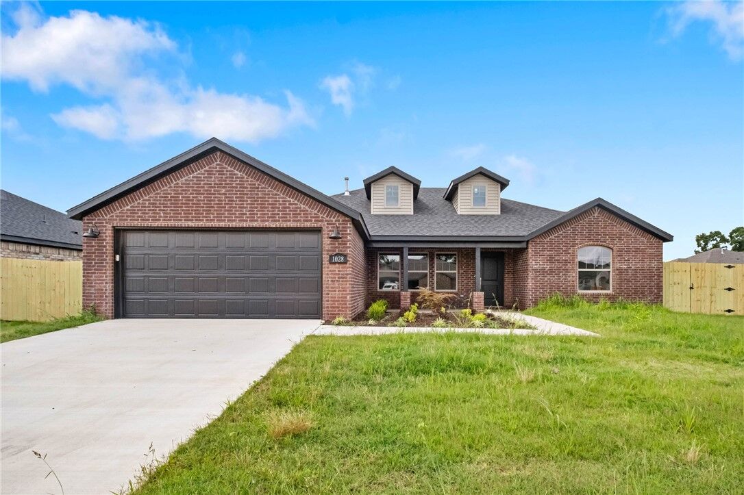 Property Photo:  1028 Marquis Avenue  AR 72745 
