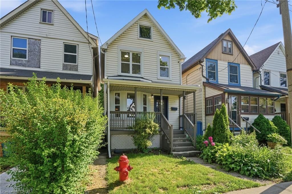 Property Photo:  66 Mars Avenue  ON L8L 3V9 