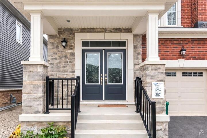 Property Photo: 112 Forestwalk Street ON N2R 0S9