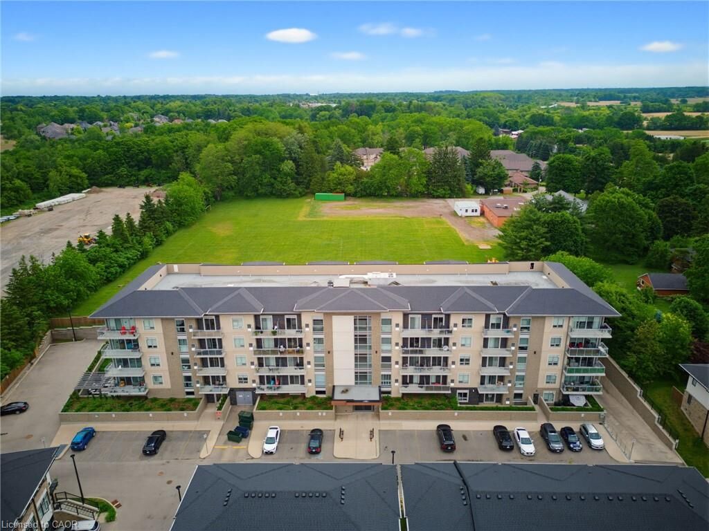 Property Photo:  16 Markle Crescent 513  ON L9G 0H4 