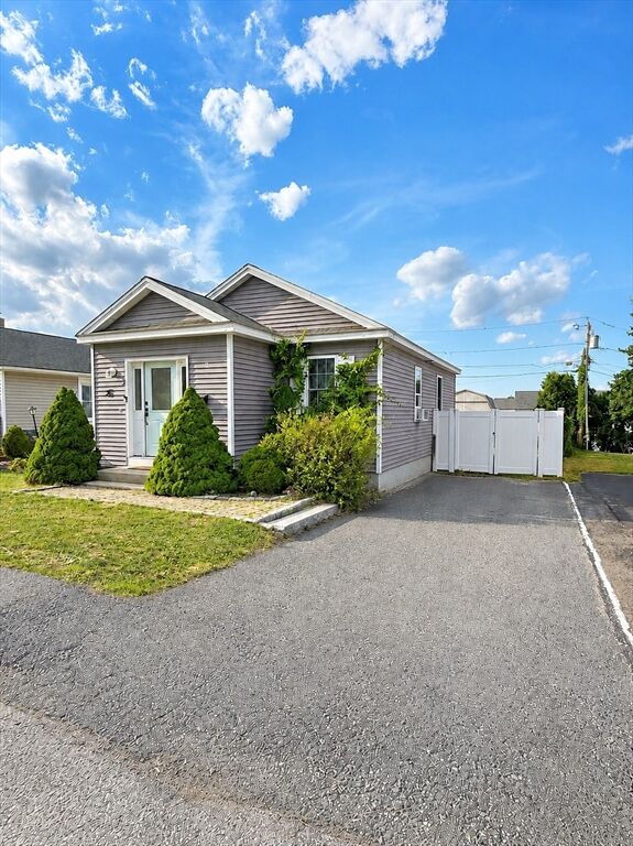 Property Photo:  55 Hill Street  MA 01747 