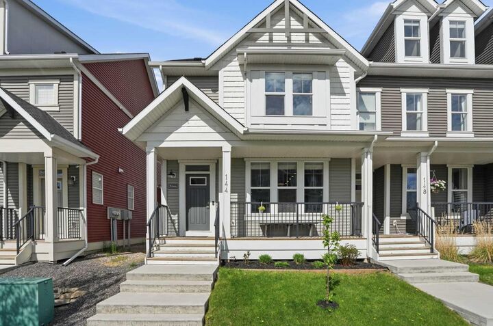 Property Photo:  144 South Point Court SW  AB T4B 4K9 