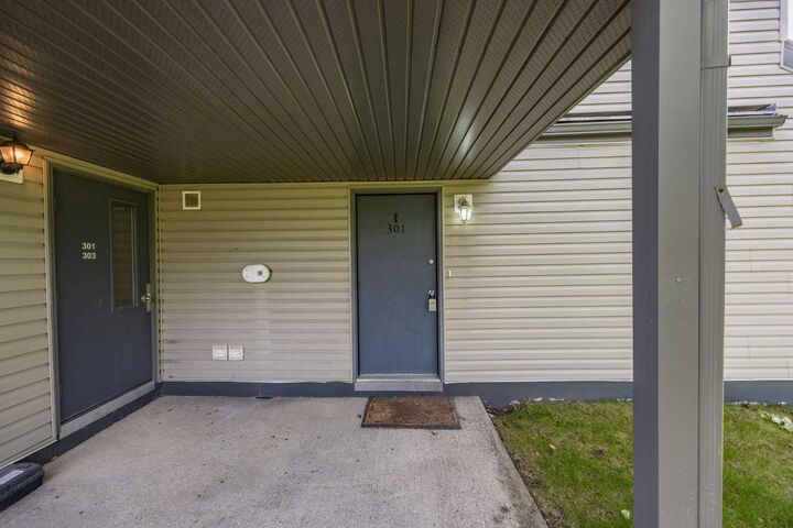 Property Photo: 1540 29 Street NW 301 AB T2N 4M1
