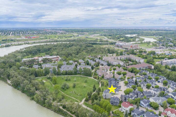 Property Photo: 142 Inglewood Point SE AB T2G 5K6