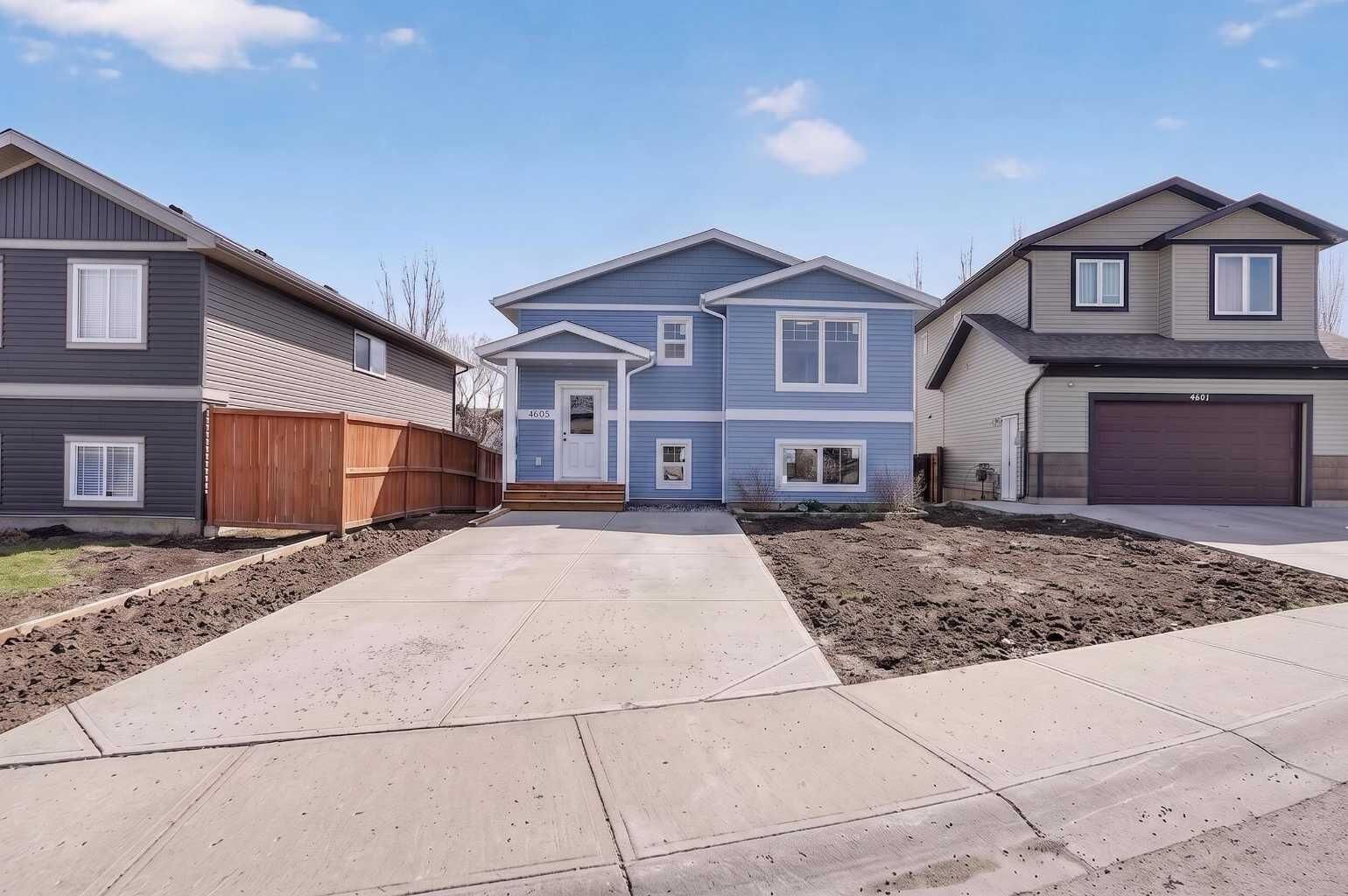 Property Photo:  4605 7 Street  AB T0L 0V0 