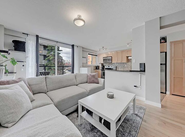 1715 13 Street SW 10 — photo 1