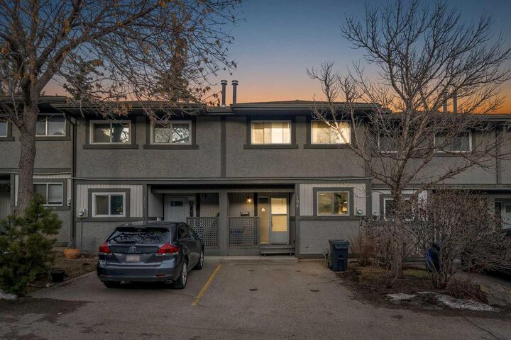 Property Photo:  7172 Coach Hill Road SW 104  AB T3H 1C8 