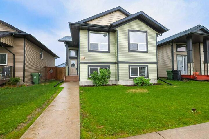 4431 54 Street — photo 1