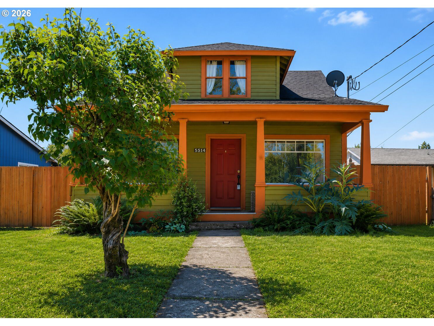 Property Photo: 5514 SE Malden St OR 97206