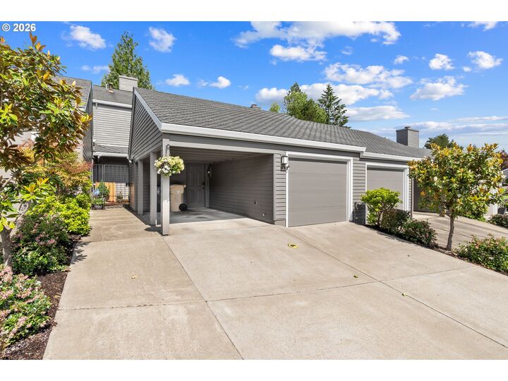 Property Photo:  31 Greenridge Ct  OR 97035 