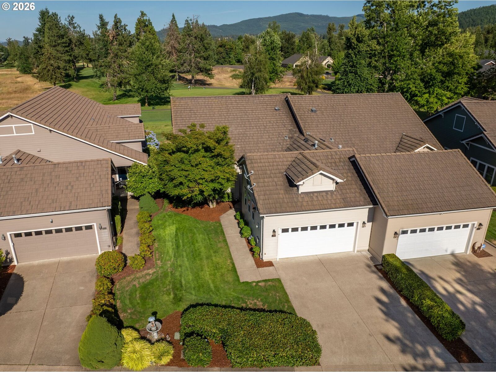 Property Photo:  40 Magnolia Dr  OR 97426 