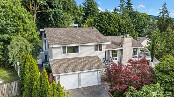 Property Photo: 5712 141st Place SE WA 98006