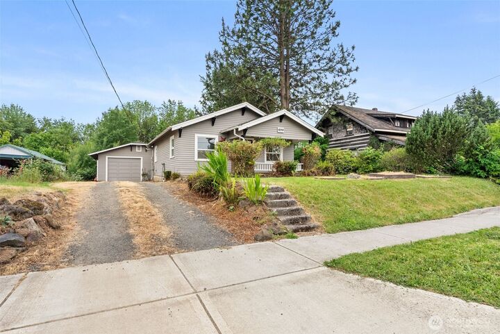 Property Photo: 499 SW Chehalis Avenue WA 98532