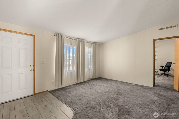 Property Photo: 3906 Malaga Avenue WA 98828