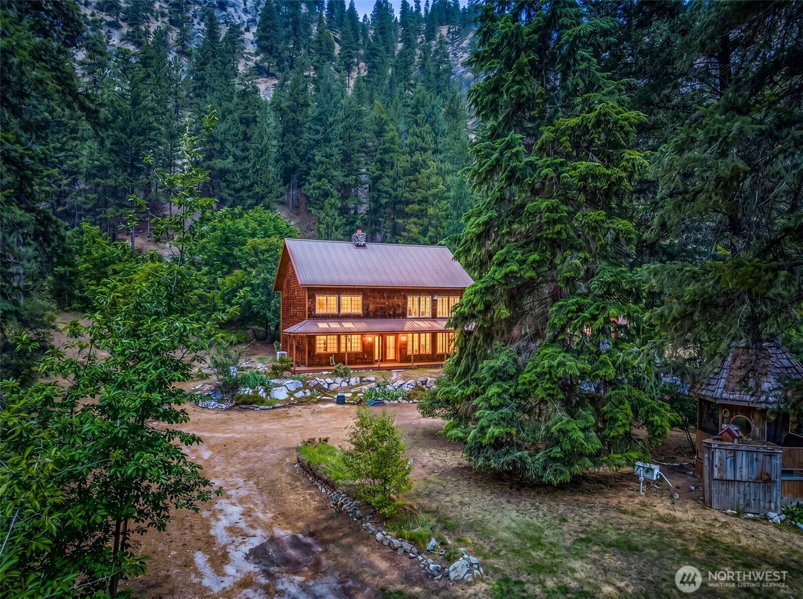 Property Photo: 4650 Navarre Coulee Road WA 98816