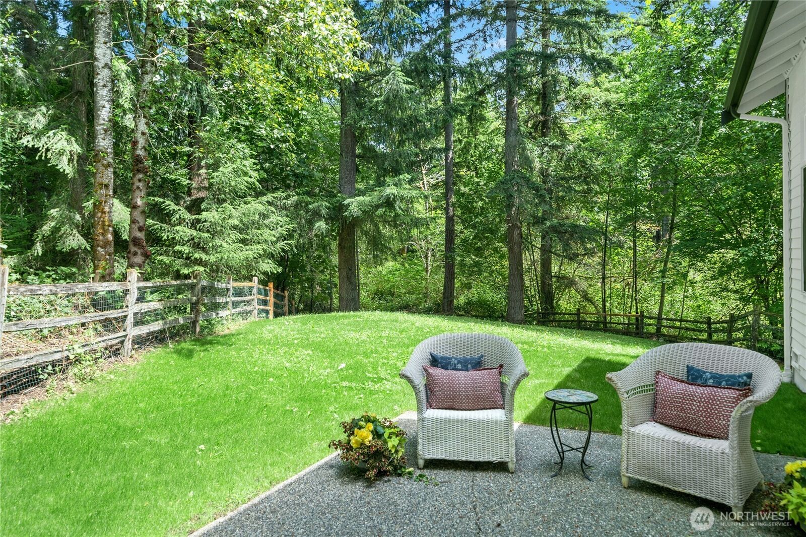 Property Photo:  6326  247th Avenue NE  WA 98053 