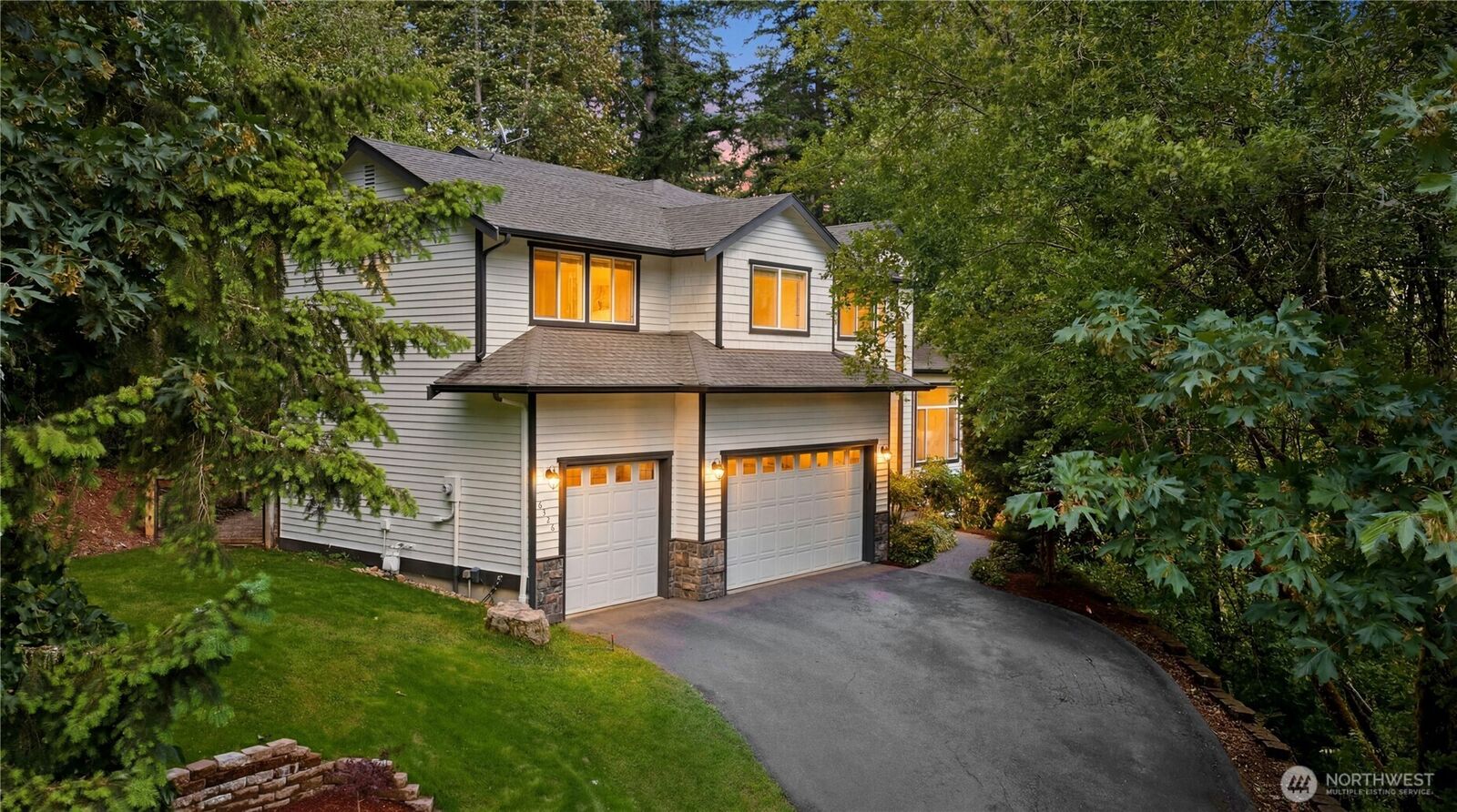 Property Photo: 6326 247th Avenue NE WA 98053