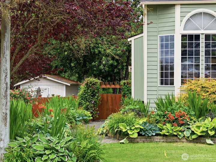 Property Photo:  1304  85th Drive NE  WA 98258 