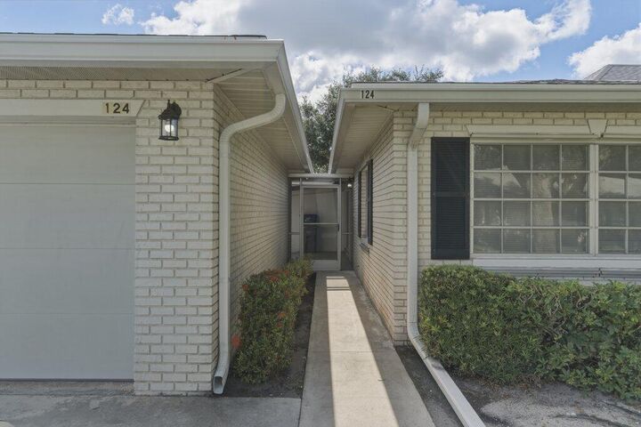 Property Photo: 10098 S 42nd Drive FL 33436