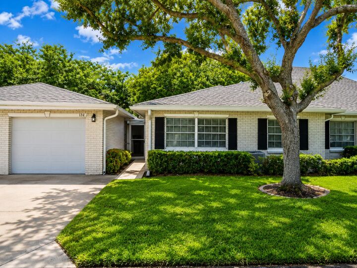 Property Photo:  10098 S 42nd Drive  FL 33436 