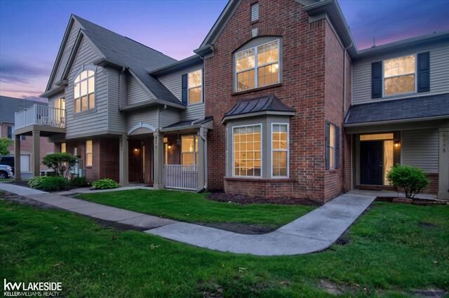 Property Photo:  4050 Radcliff Drive  MI 48188 
