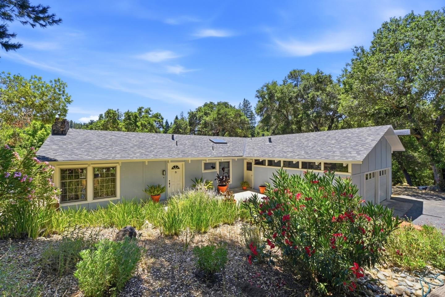 Property Photo:  13531 Old Oak Way  CA 95070 