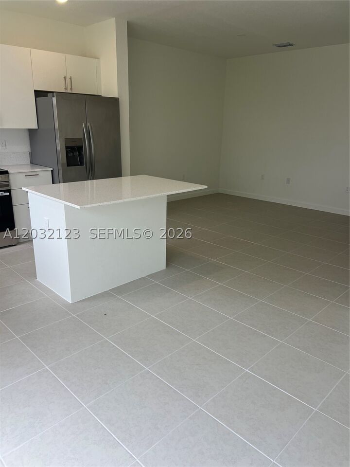 Property Photo:  17958 SW 357th Ter  FL 33034 