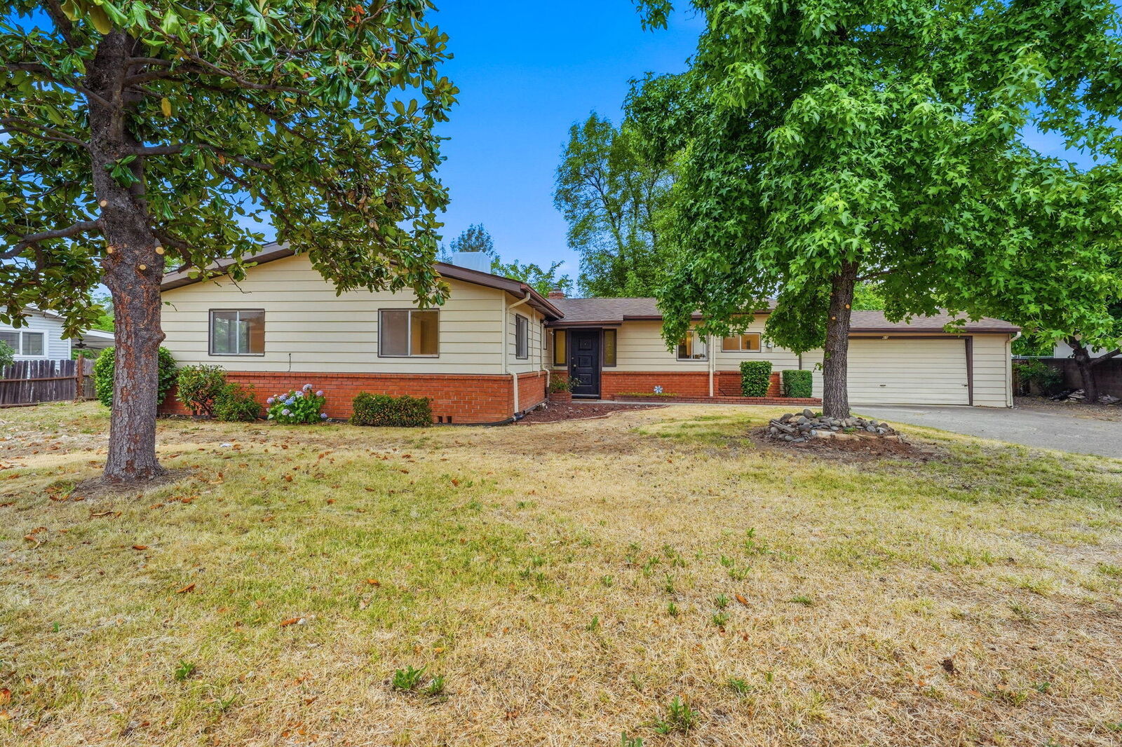 Property Photo: 860 Lake Boulevard CA 96003