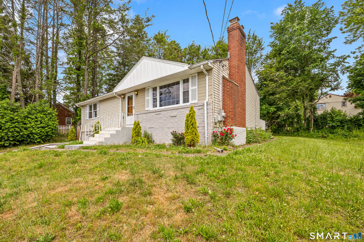 Property Photo:  62 Springdale Street  CT 06514 