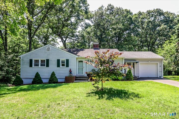 Property Photo: 7 Mohawk Circle CT 06811