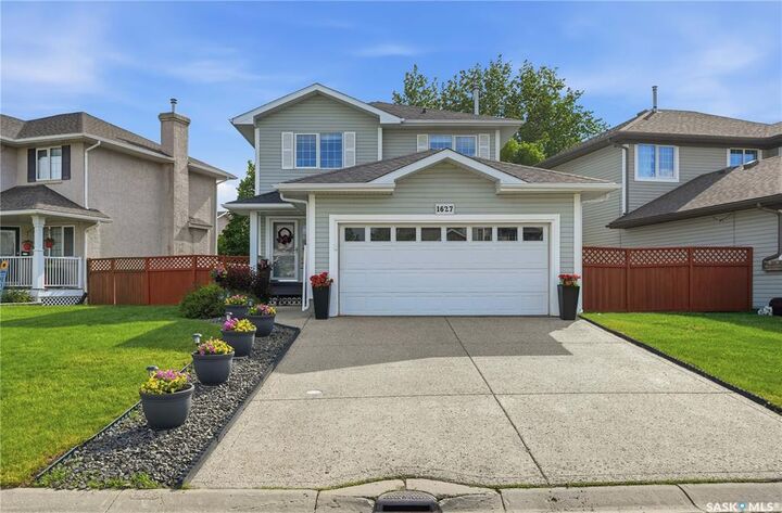 Property Photo: 1627 Wingert Drive SK S4X 4P9