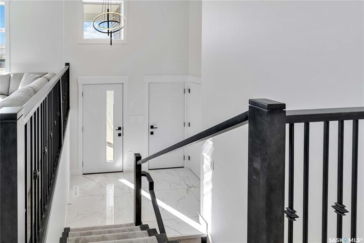 Property Photo: 803 1st Avenue N SK S0K 4S5