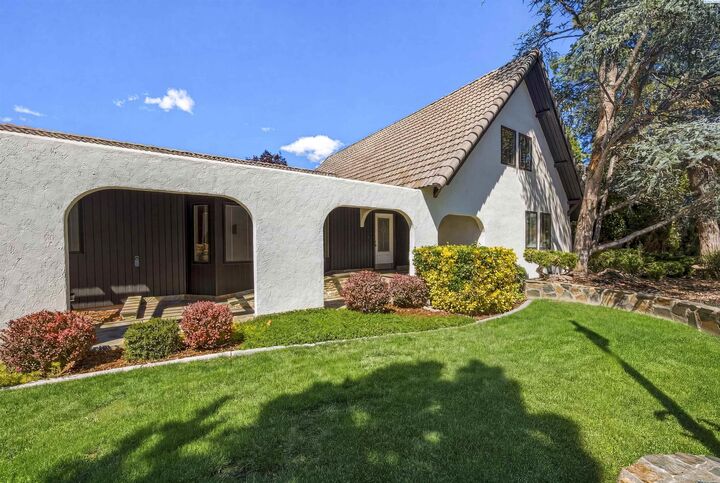 Property Photo:  234 Indian Court  WA 99354 