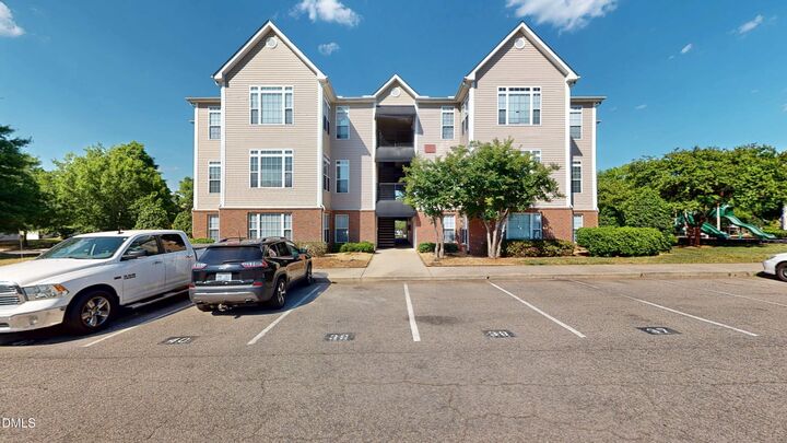 Property Photo:  2501 Hunstcroft 100  NC 27617 
