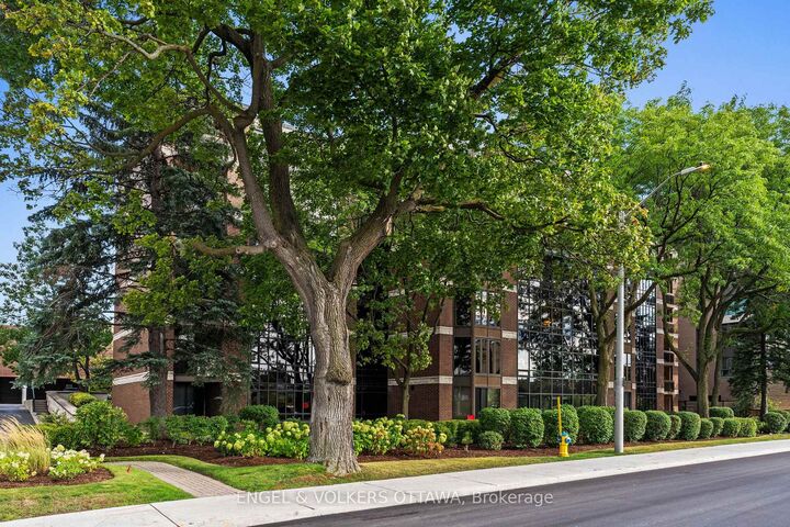 111 Echo Drive 406 — photo 1