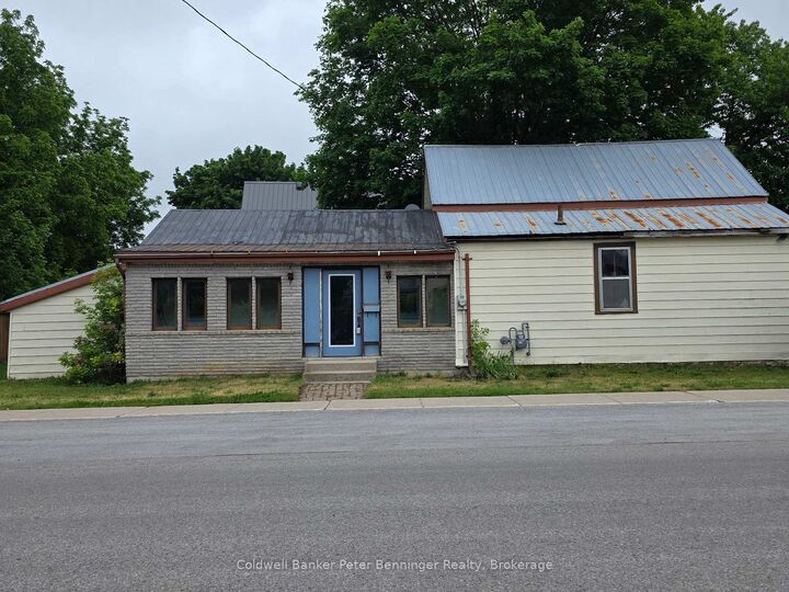 Property Photo: 21 Peter Street S ON N0G 2V0