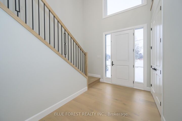 619 Lions Park Drive — photo 1
