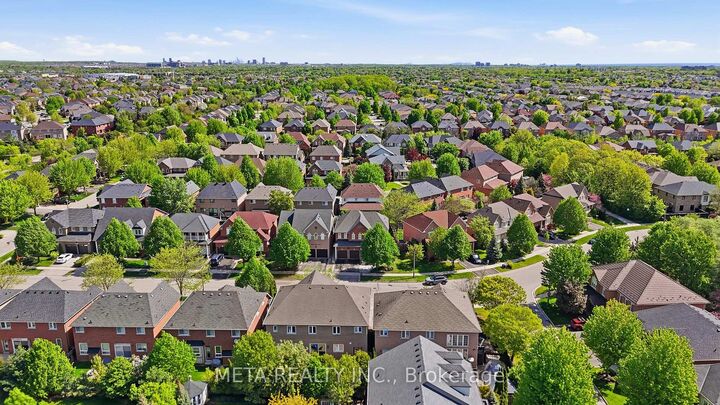 Property Photo: 2299 Stratus Drive ON L6M 4Z9