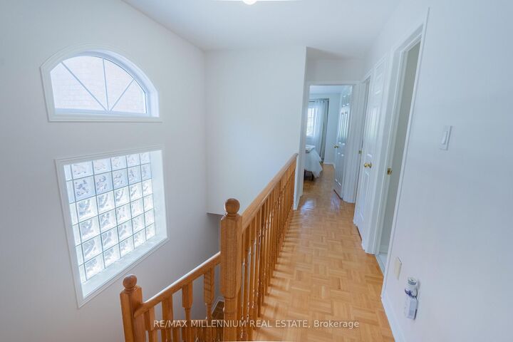 Property Photo: 90 Ronan Crescent ON L4H 2J6